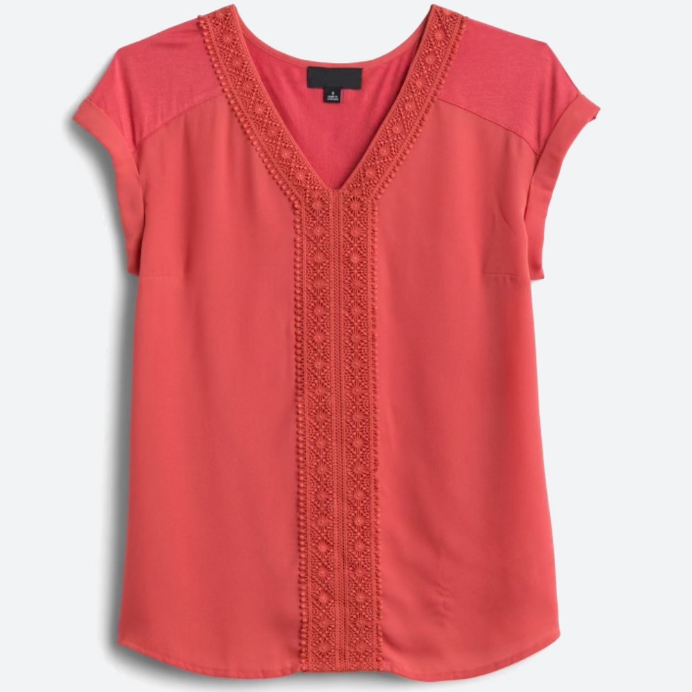 NWT Fortune + Ivy Zora Crochet Trim Mixed Material Blouse